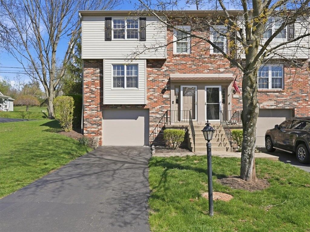 Property Photo:  3073 Raintree Dr  PA 15044 