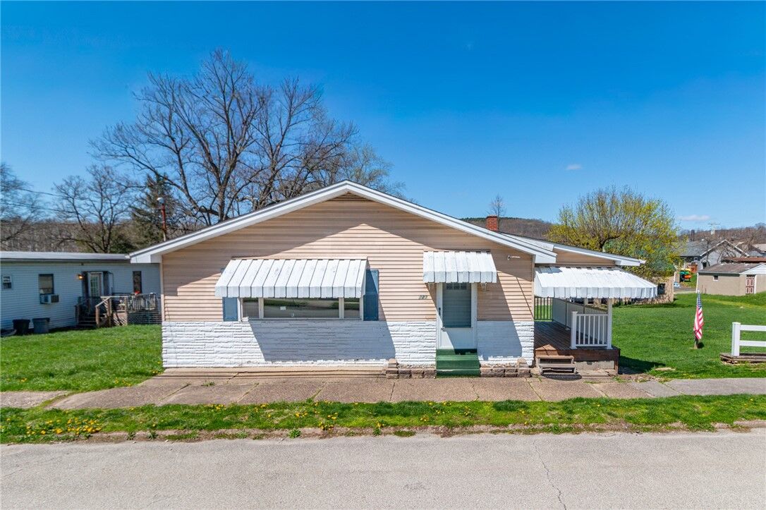 Property Photo:  323 Indiana Ave  PA 15618 