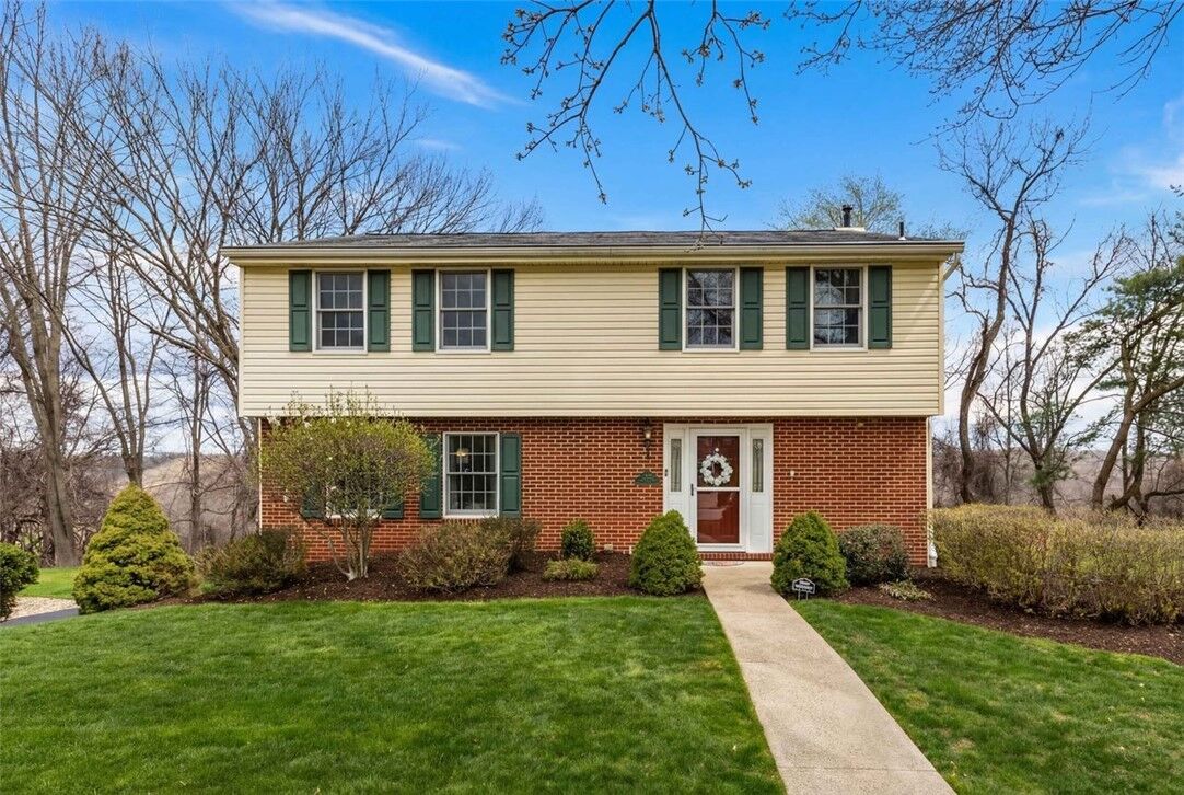 Property Photo:  9044 Woodview Drive  PA 15237 