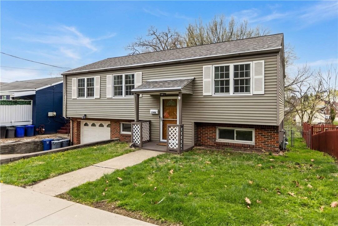 Property Photo: 1704 Creedmoor Avenue PA 15226