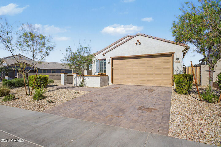 Property Photo:  5656 N 87th Drive  AZ 85305 