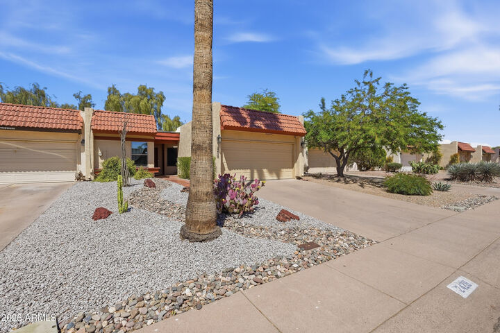 Property Photo: 2428 E Villa Maria Drive AZ 85032