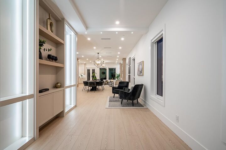 Property Photo:  15569 Oxenham Avenue  BC V4B 2J2 