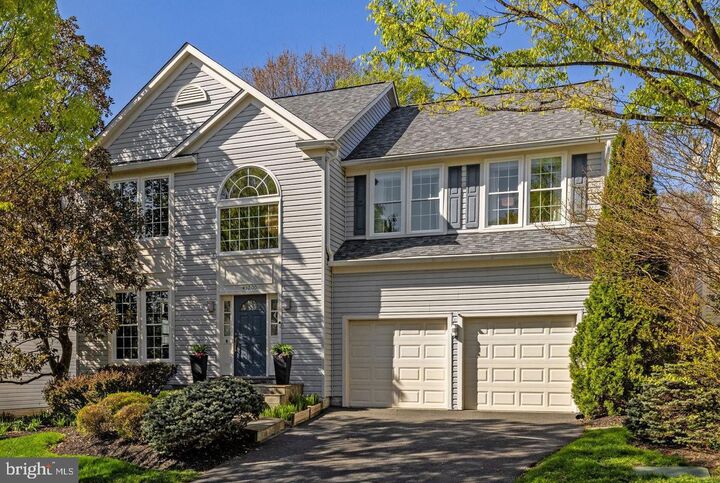 Property Photo:  43200 Lighthouse Place  VA 20152 