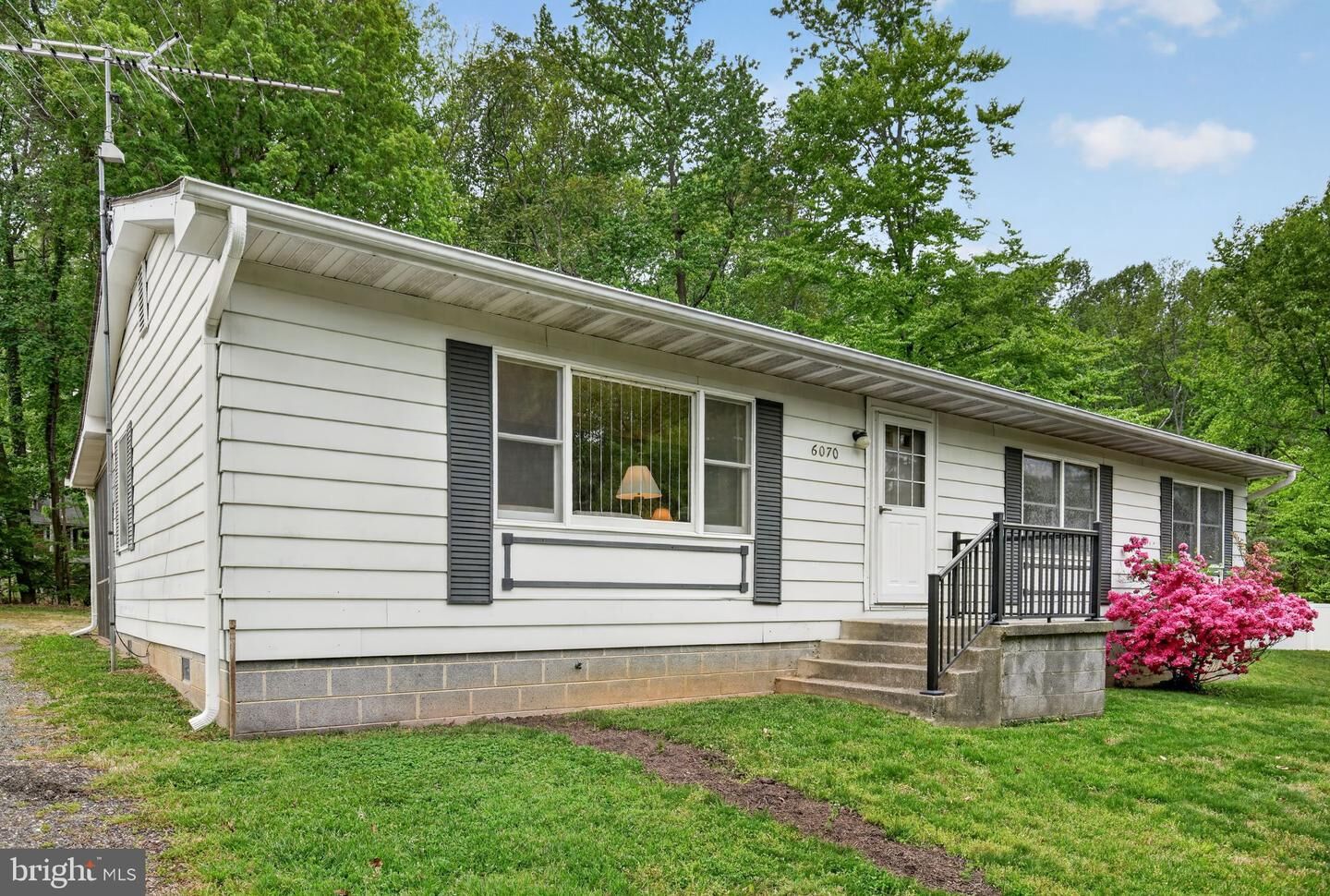 Property Photo:  6070 Hill Road  MD 20685 