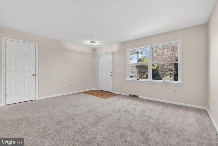 Property Photo:  148 Palm Lane  PA 17042 