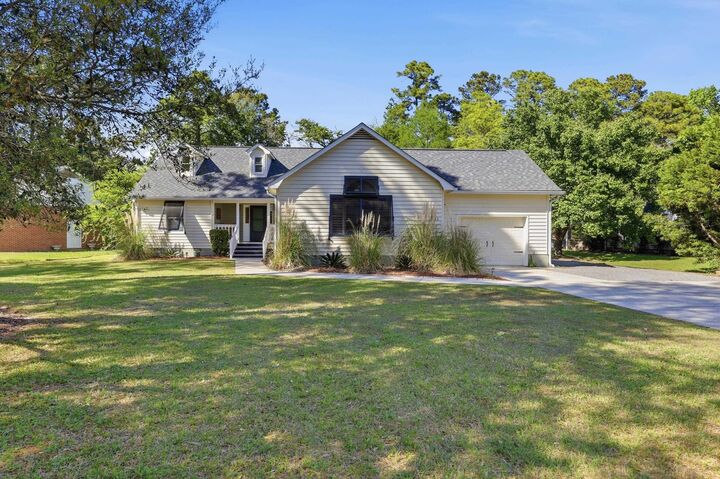 Property Photo: 2264 Wedgefield Rd. SC 29440