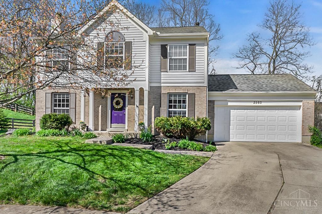 Property Photo:  2560 Coveyrun Court  OH 45230 
