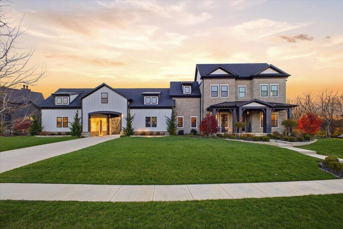 Property Photo:  11115 Plum Ridge Place  OH 43064 