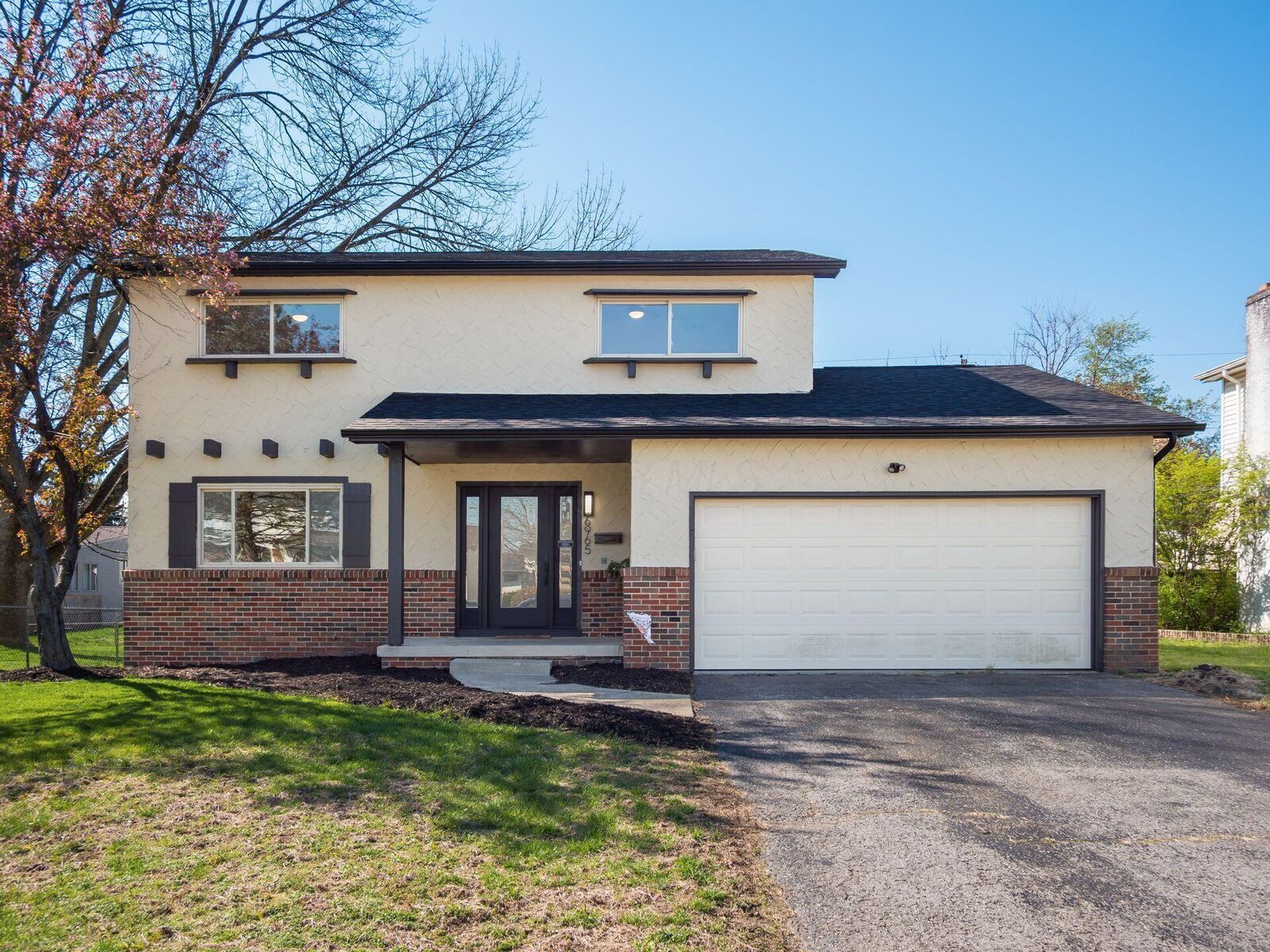 Property Photo:  6965 Starfire Drive  OH 43068 