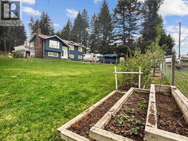 Property Photo: 5047 Easzee Drive BC V0K 2Z0