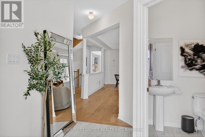 Property Photo:  10 Forman Street  ON L9L 0B2 