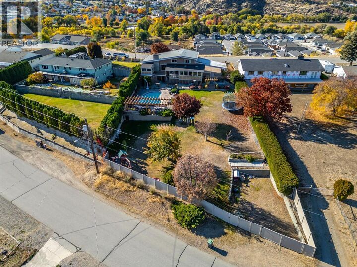 Property Photo: 6521 Bellevue Drive BC V0H 1T4