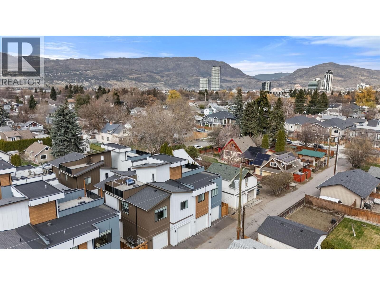 Property Photo: 2165 Aberdeen Street BC V4B 1Z8