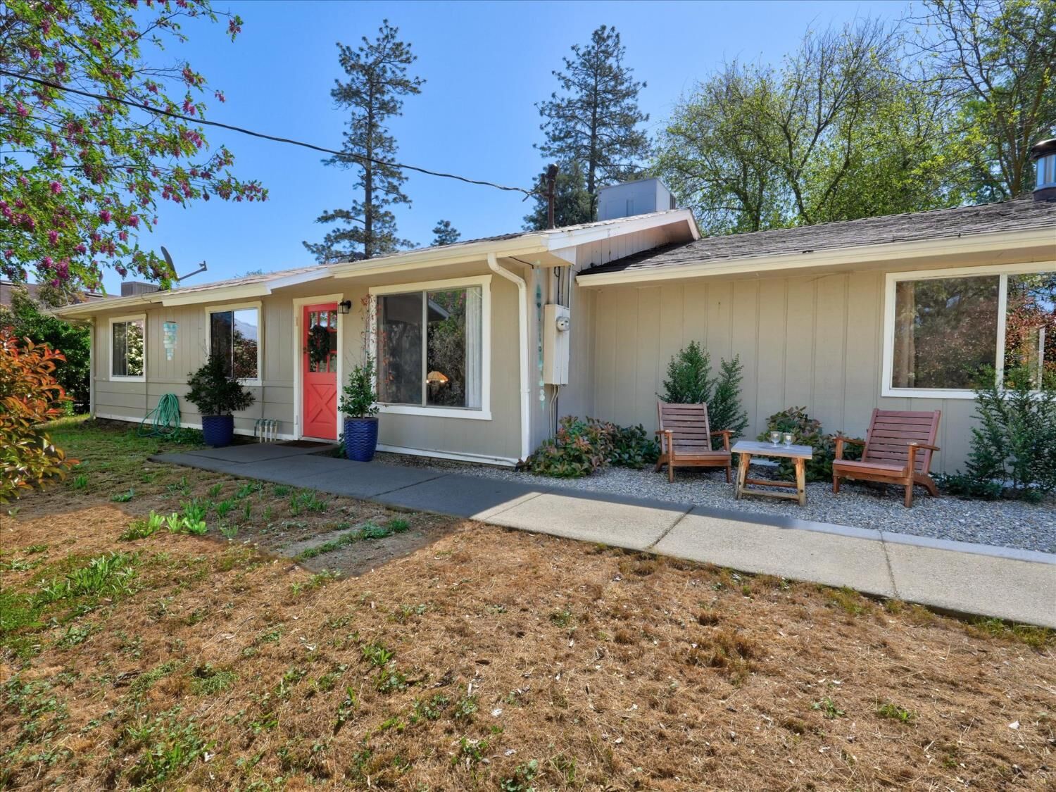 Property Photo:  40885 Elliott Drive  CA 93644 