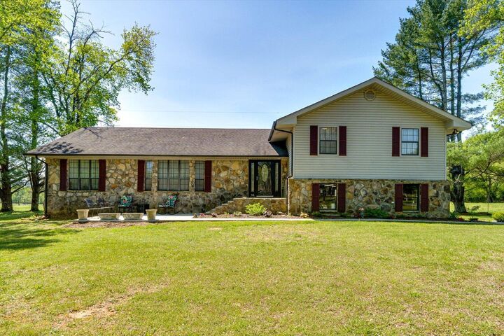 Property Photo:  487 Hackworth Road  TN 37397 
