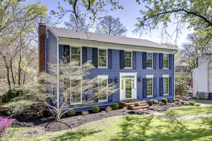 Property Photo:  1907 Daleview Ln  KY 40207 