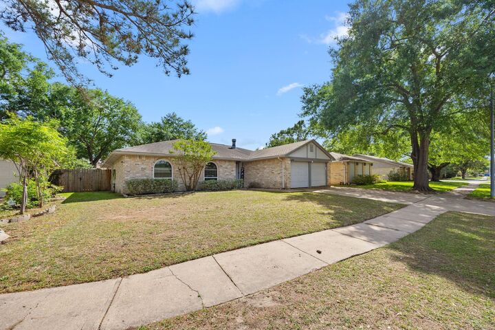 Property Photo:  16215 Summer Dawn Lane  TX 77095 