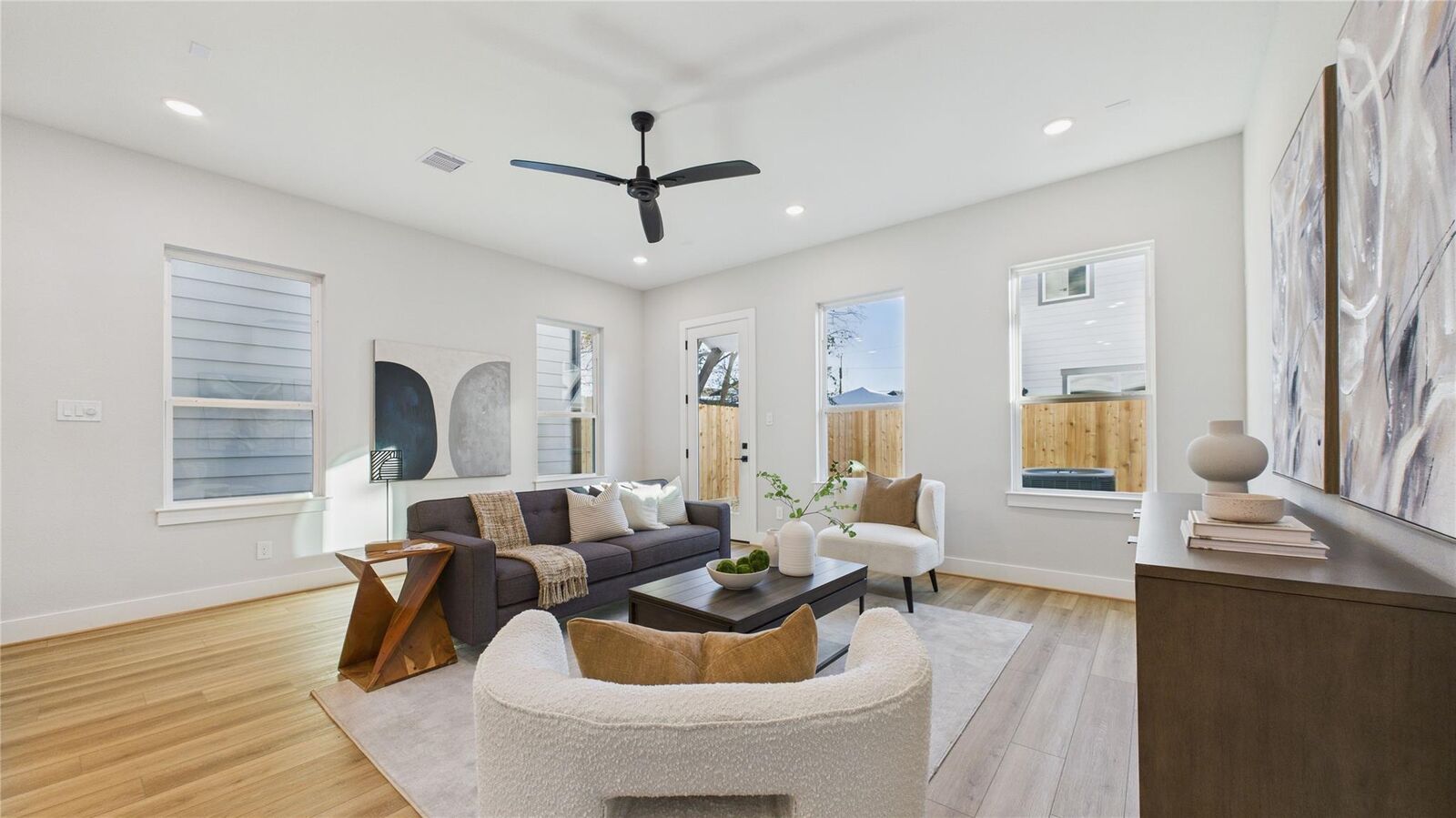 Property Photo: 5027 Golden Forest Drive C TX 77091