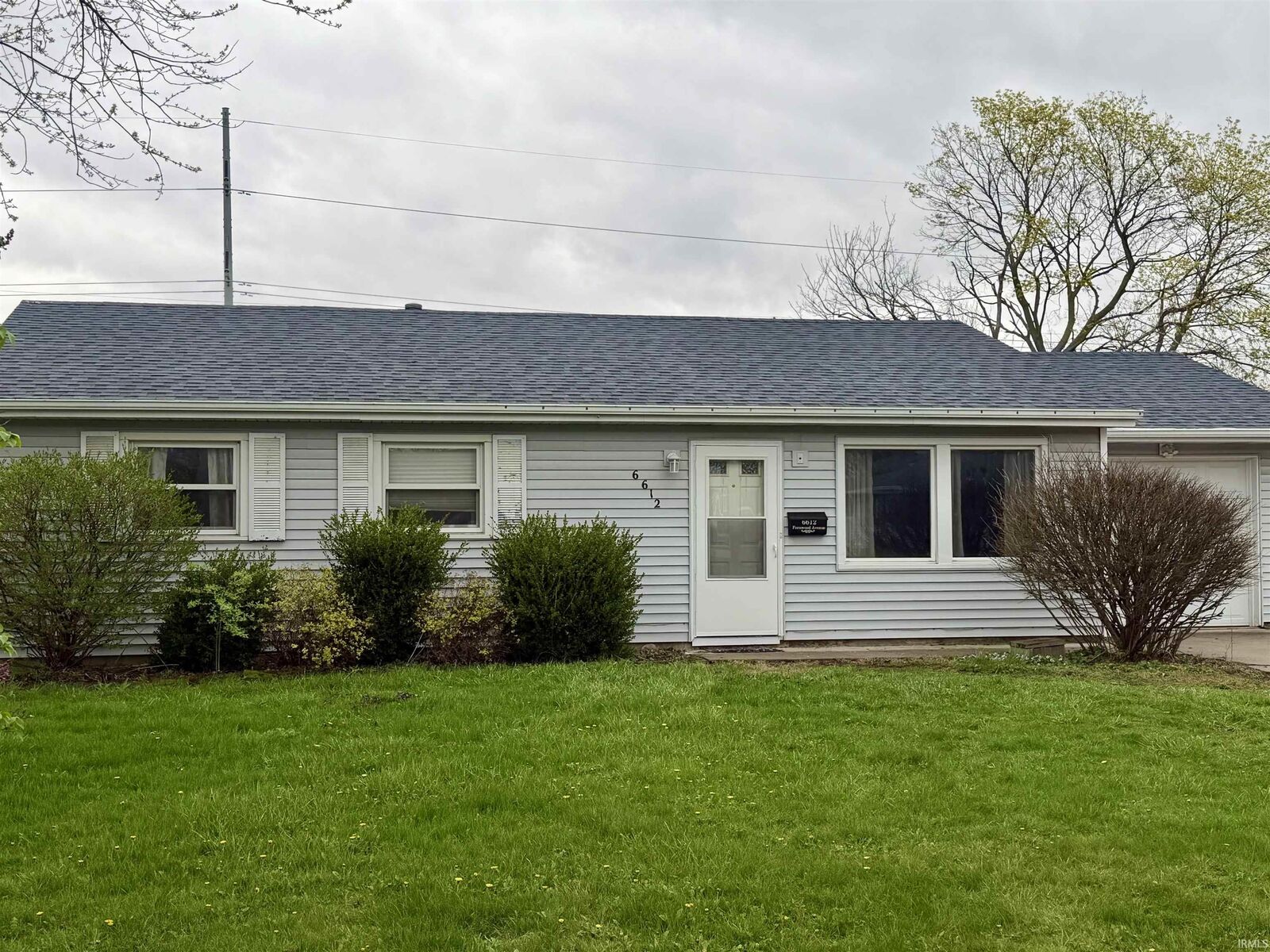 Property Photo:  6612 Fernwood Avenue  IN 46809 