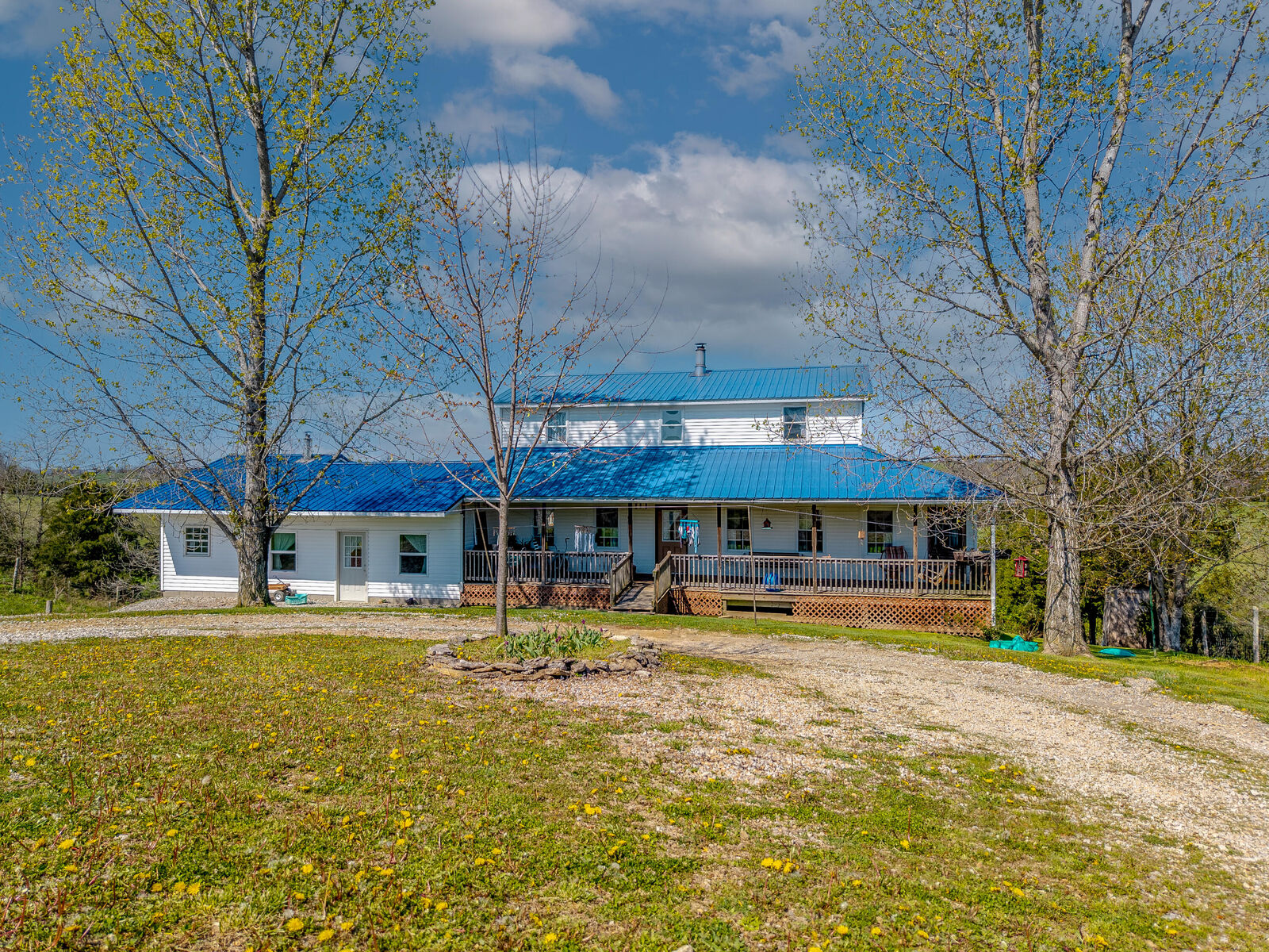 Property Photo:  608 Saunders Lane  KY 41049 