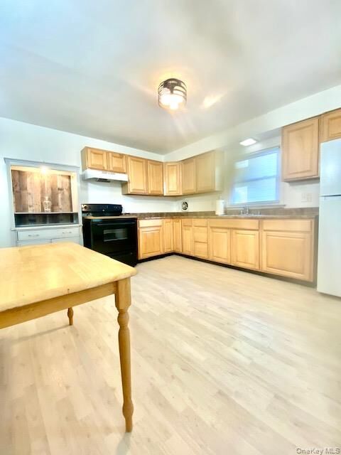 Property Photo:  15 Forge Hill Road  NY 12553 