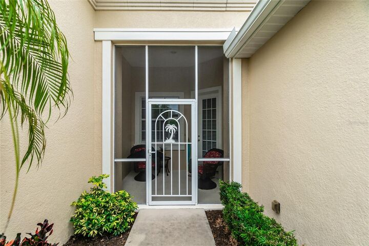 Property Photo:  10924 Lerwick Circle  FL 34223 