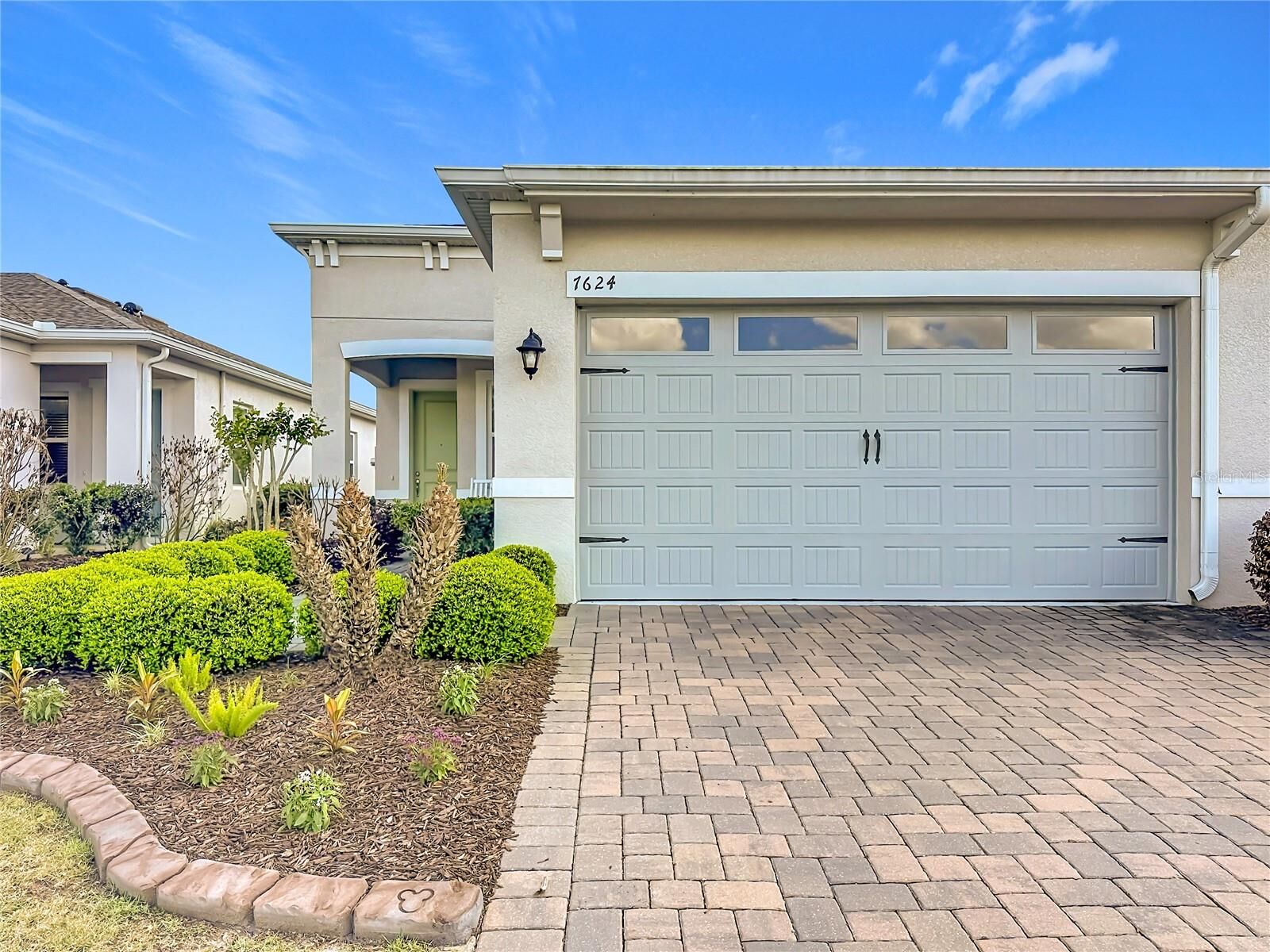 Property Photo:  7624 Sand Pierre Court  FL 34747 