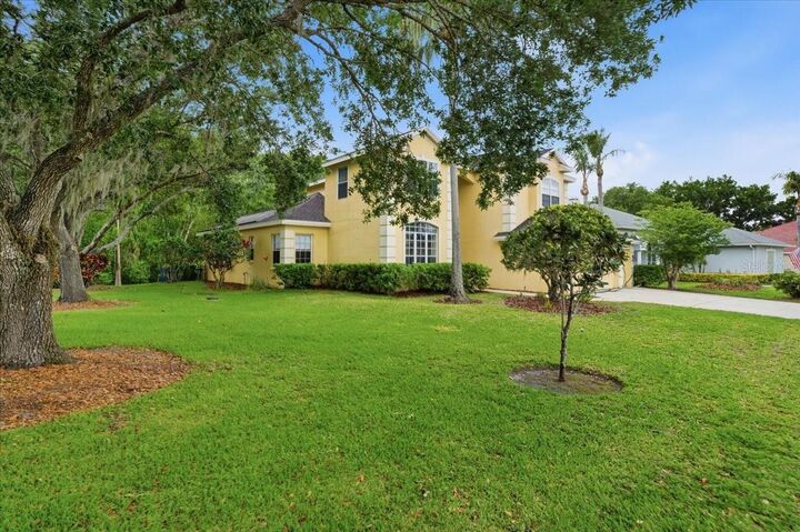 Property Photo: 19106 Saint Laurent Drive FL 33558