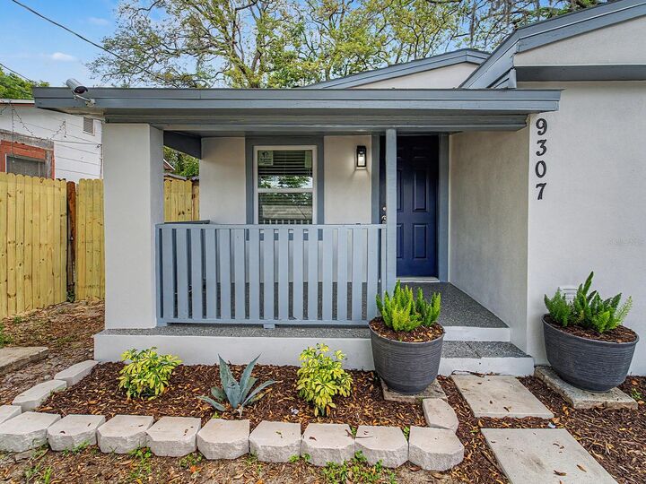 Property Photo: 9307 N 16th Street FL 33612