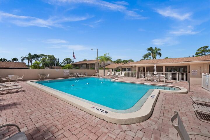 Property Photo: 2763 Woodgate Lane 301 FL 34231