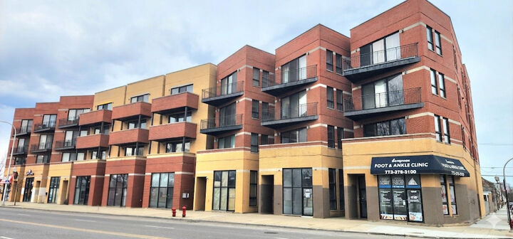 Property Photo:  4002 S Western Avenue 4  IL 60609 