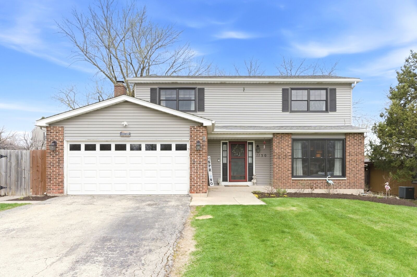 Property Photo:  1150 Lehnertz Avenue  IL 60505 
