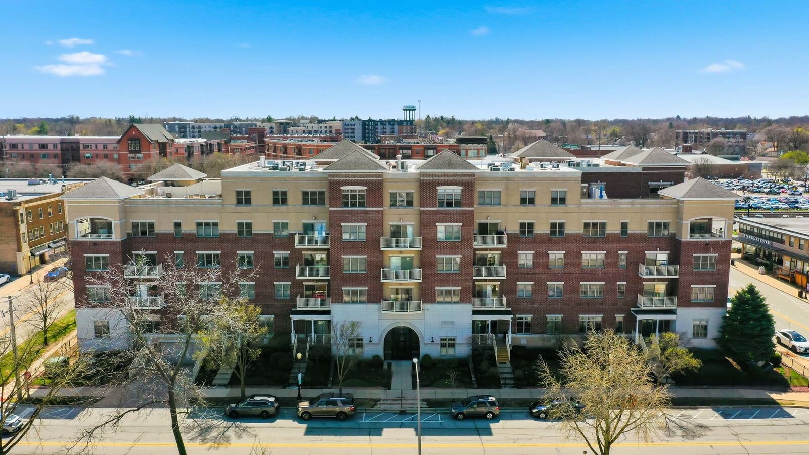Property Photo:  965 Rogers Street 104  IL 60515 