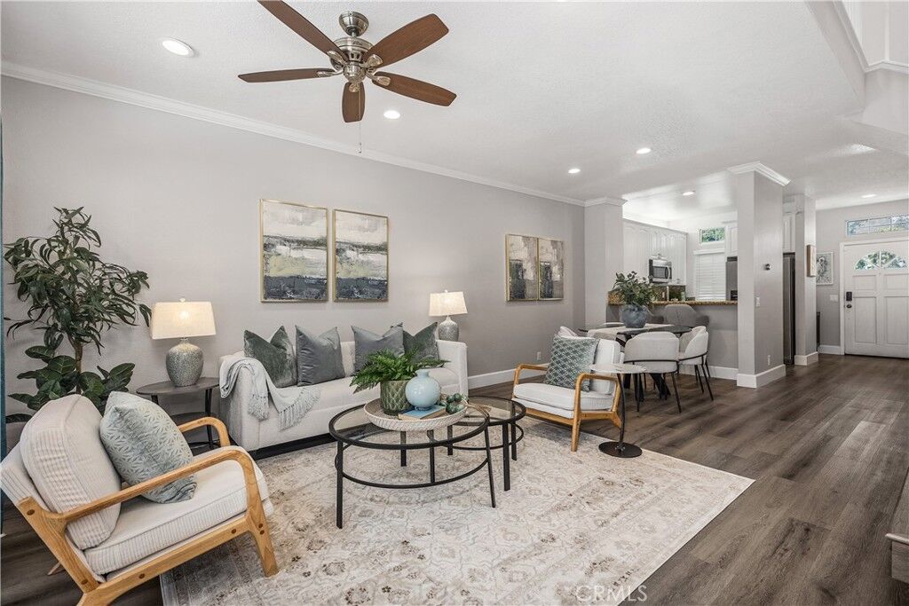 Property Photo:  28383 Paseo El Siena 19  CA 92677 