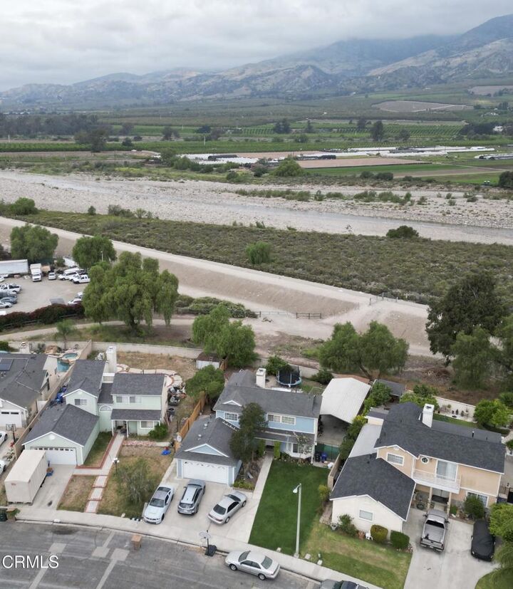 Property Photo:  1401 Waterford Lane  CA 93015 