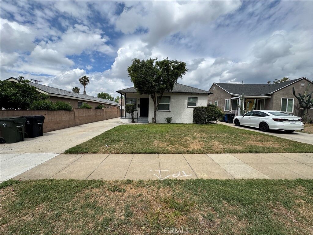 Property Photo:  863 N Workman Street  CA 91340 