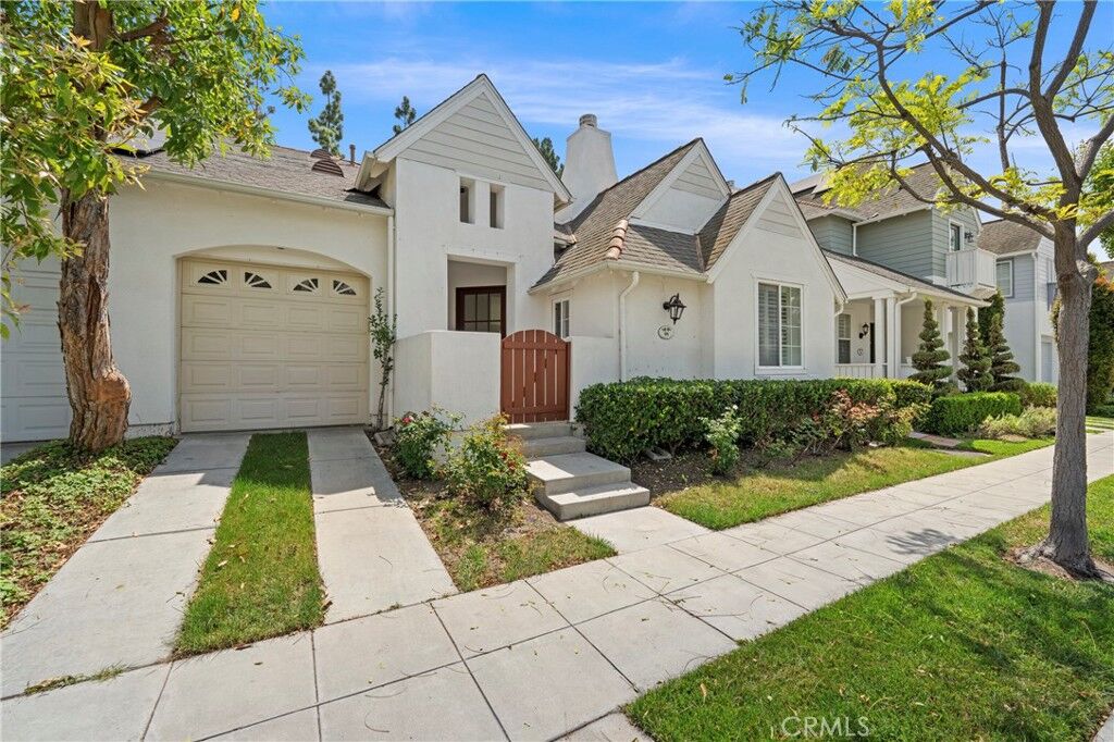 Property Photo: 66 Turnbury CA 92620