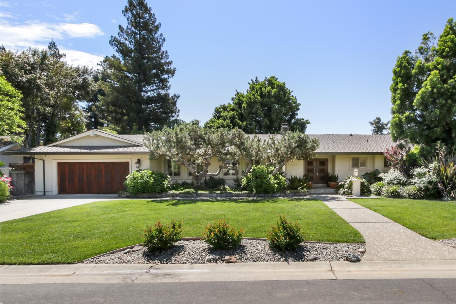 Property Photo:  44349 N El Macero Drive  CA 95618 