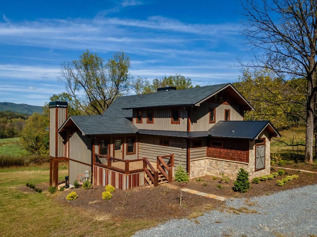 Property Photo:  7590 Mobile Road  GA 30513 