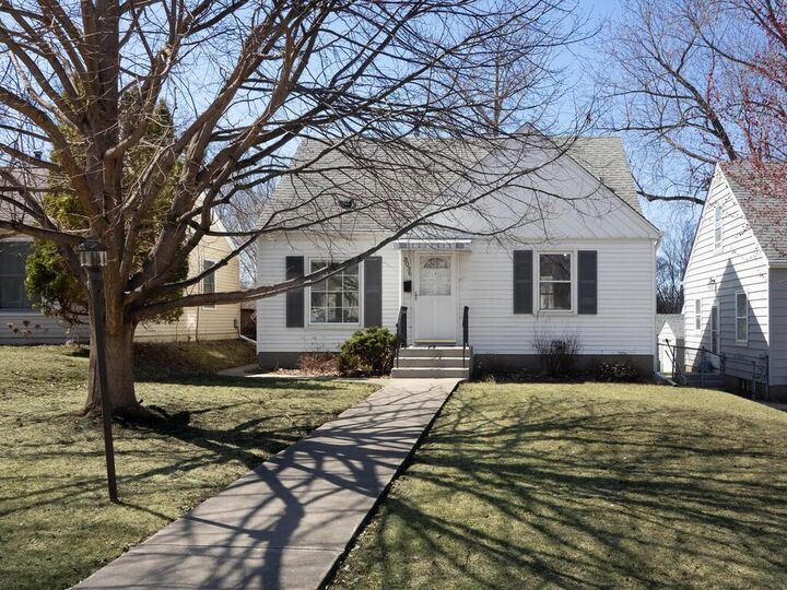 Property Photo: 3036 Nevada Avenue S MN 55426
