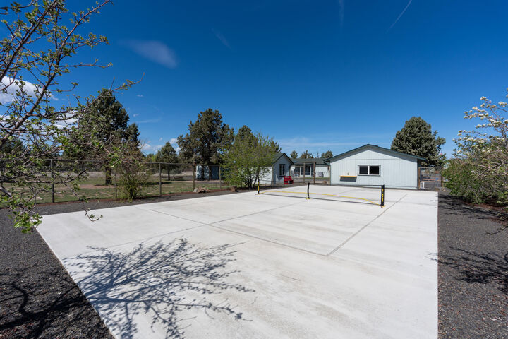 Property Photo:  14204 SW Peninsula Drive  OR 97760 