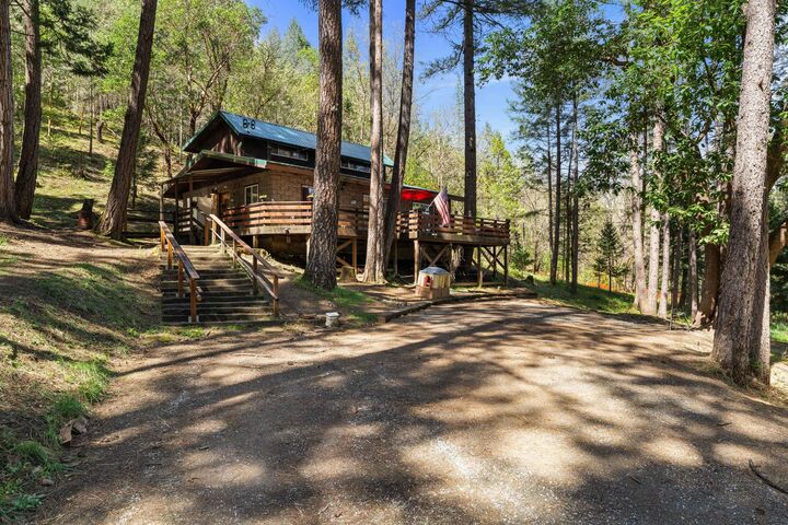 Property Photo:  5793 W Evans Creek Road  OR 97537 