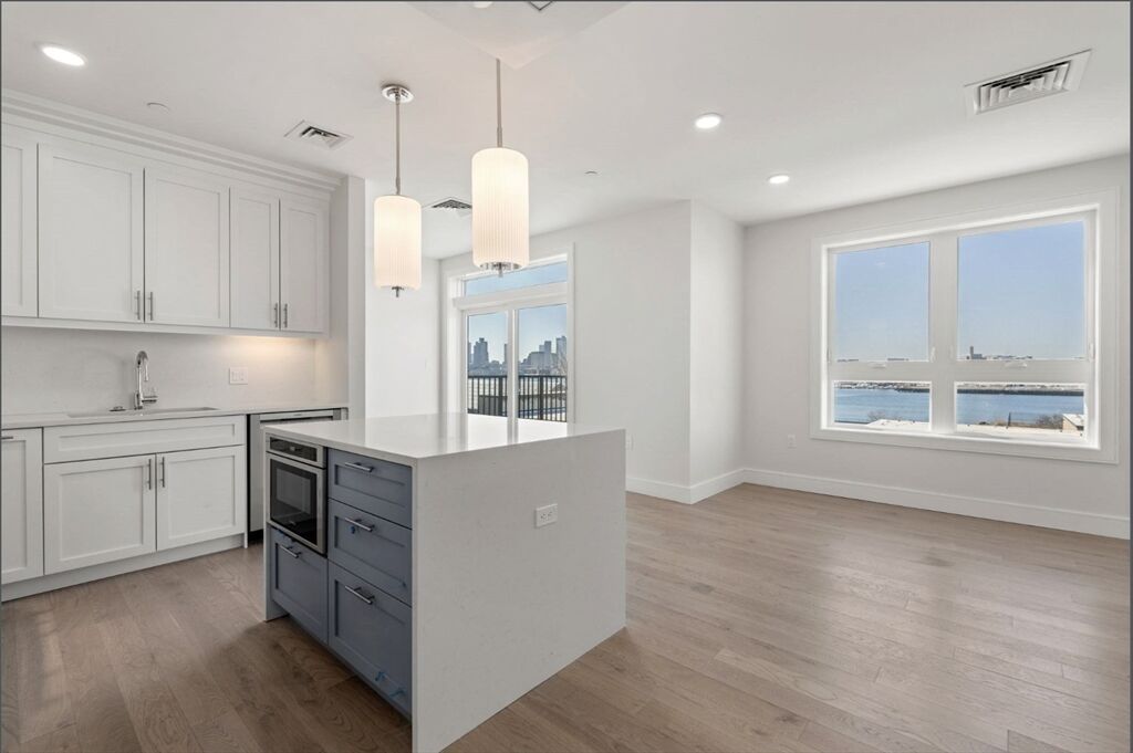 Property Photo:  301 Border St. 610  MA 02128 