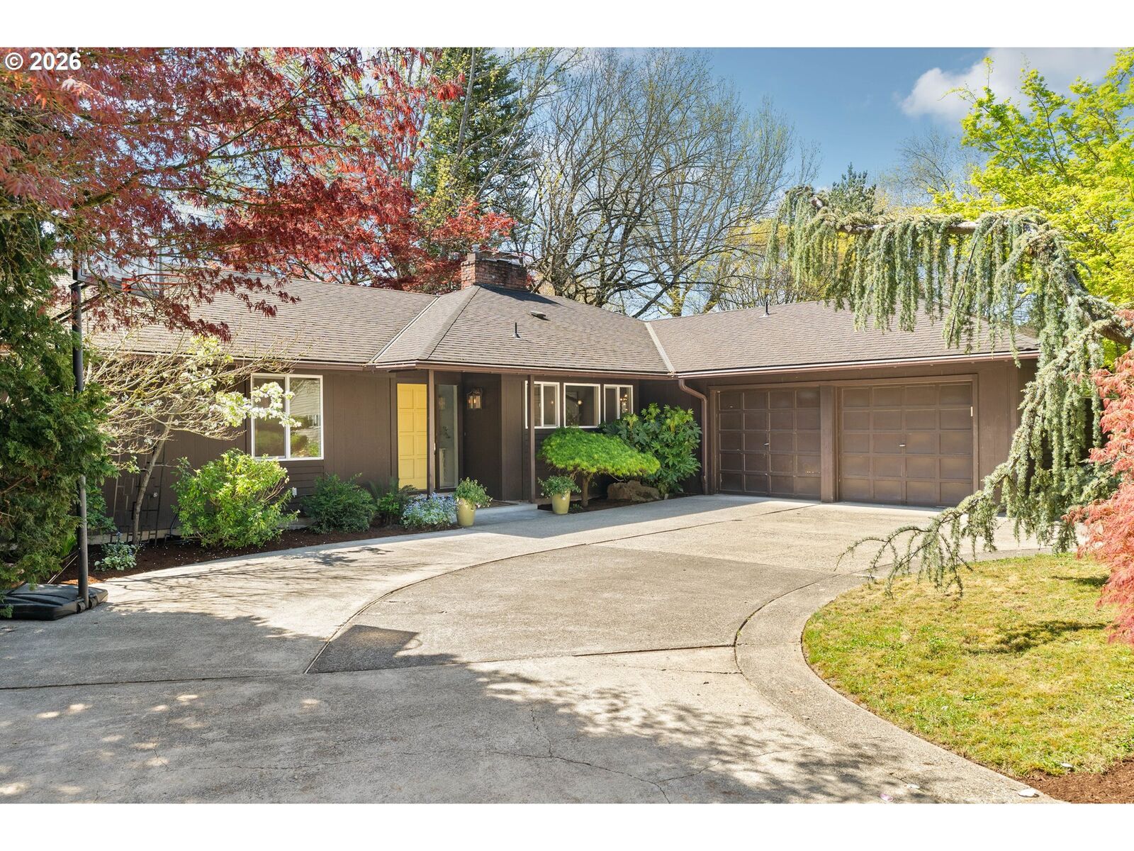 Property Photo:  2370 SW Timberline Dr  OR 97225 