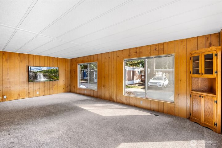 Property Photo:  900  29th Street SE D6  WA 98002 