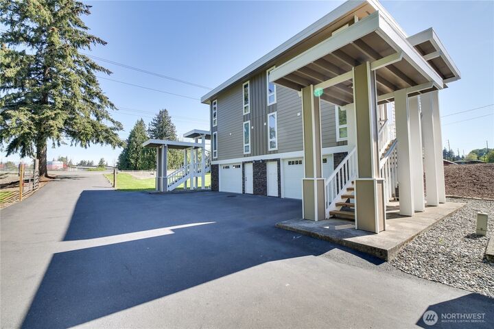 Property Photo:  2421  98th Avenue Ct E  WA 98371 
