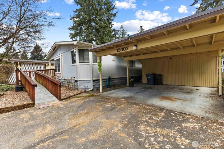 Property Photo:  19307  100th Avenue E 70  WA 98338 