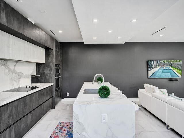 Property Photo: 2514 NE 21st Street A FL 33305