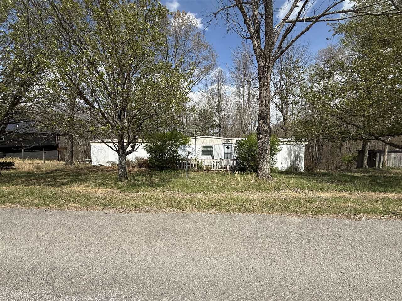 Property Photo:  190 Tara Road  KY 42729 